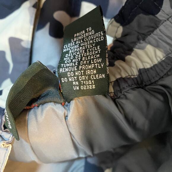 L.L. Bean Grey Camouflage Snow Pants Winter Pants Ski Winter Sports Sz 16 Kids - Picture 12 of 13